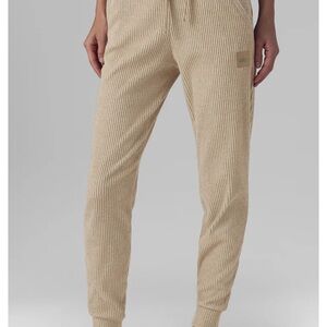 ALO Yoga Women's Beige Ribbed Track Pants